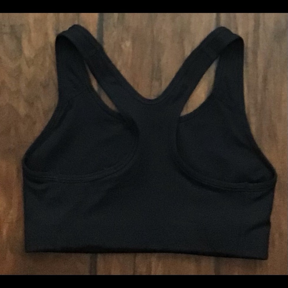 Nike sports bra women’s size small new with tags - Picture 3 of 3